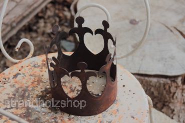 Pretty crown in rust design garden decoration
