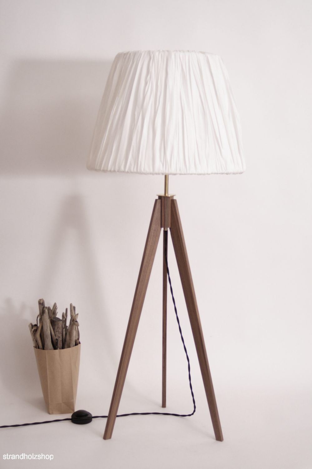 Triple lamp